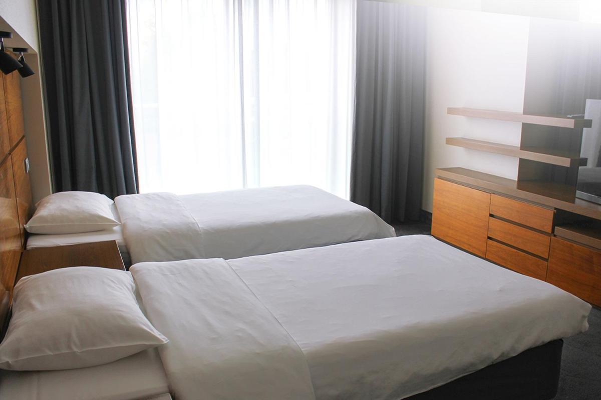 Willa Port Ostroda Ngoại thất bức ảnh A bedroom at the hotel