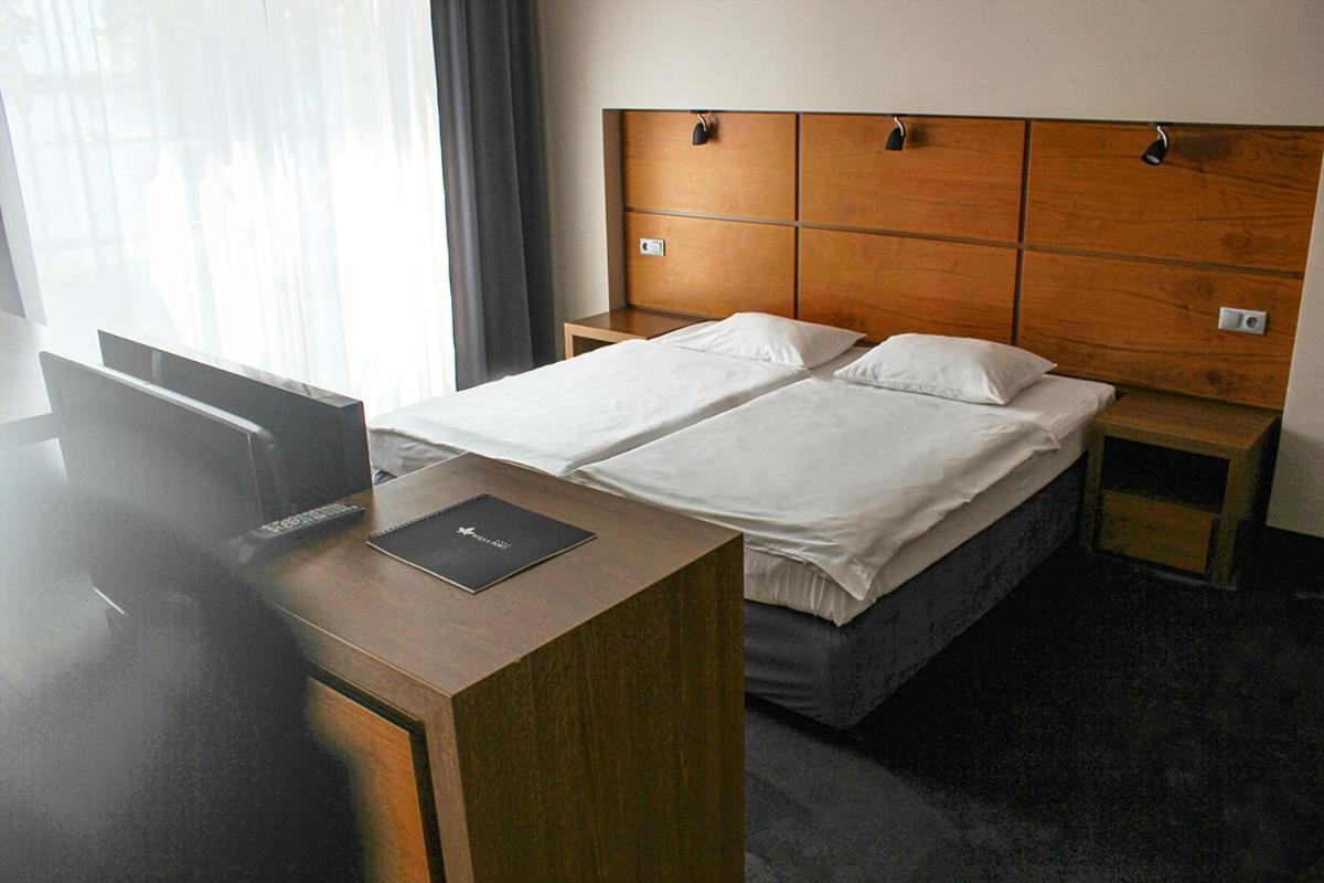 Willa Port Ostroda Ngoại thất bức ảnh A room at the hotel