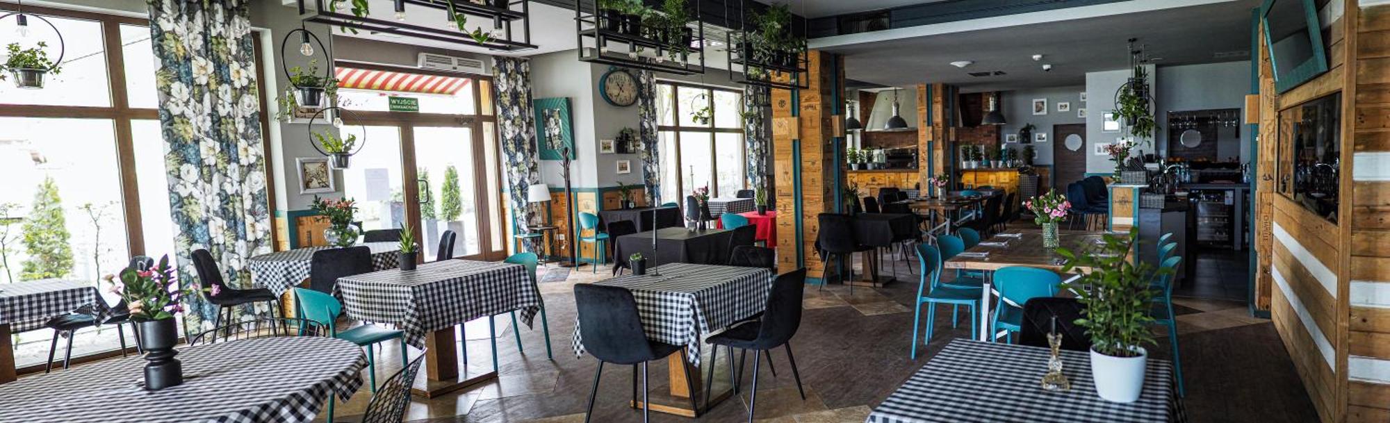 Willa Port Ostroda Ngoại thất bức ảnh Restaurant in Georgia