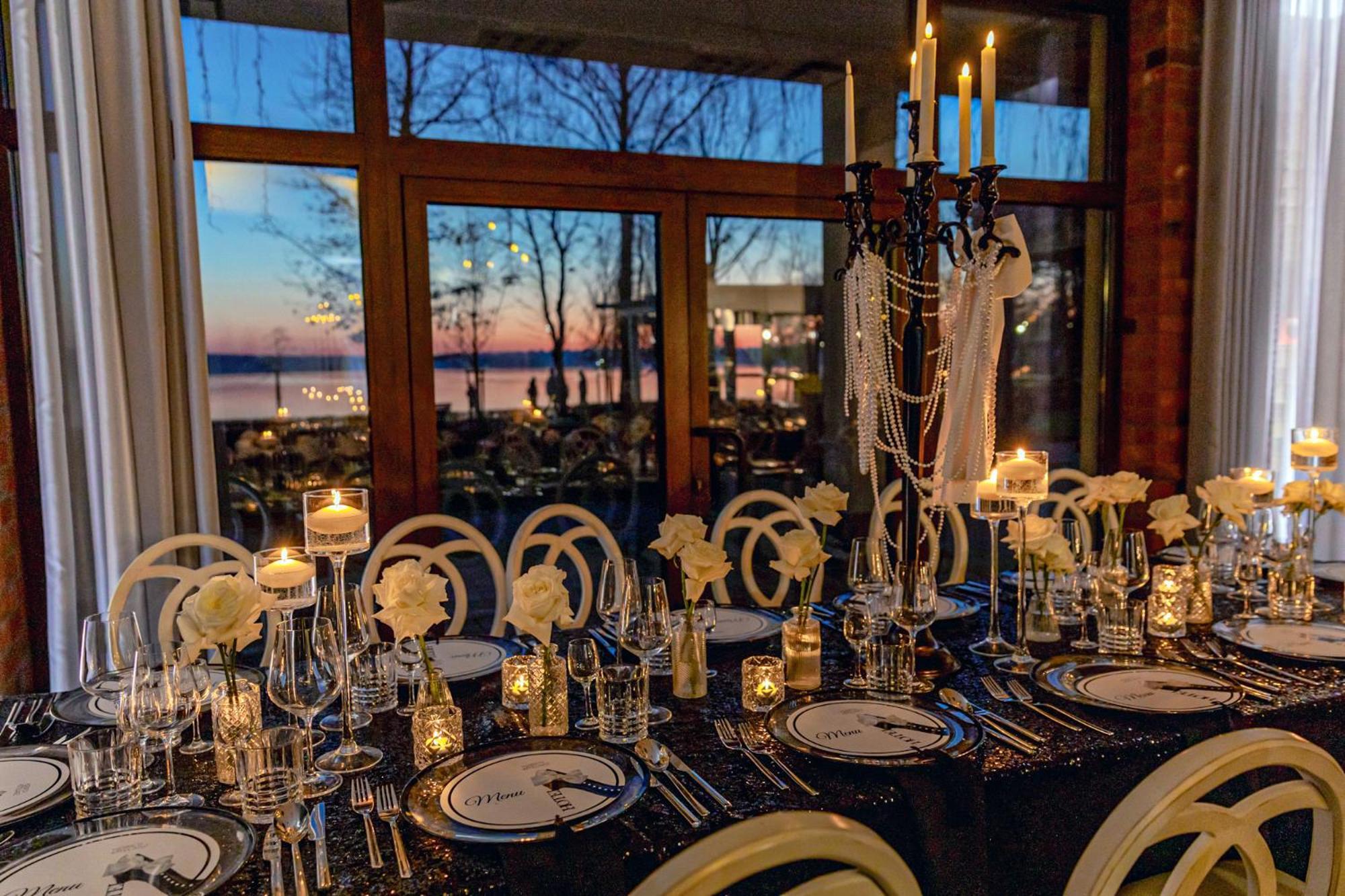 Willa Port Ostroda Ngoại thất bức ảnh The dining room at the 2018 G7 summit
